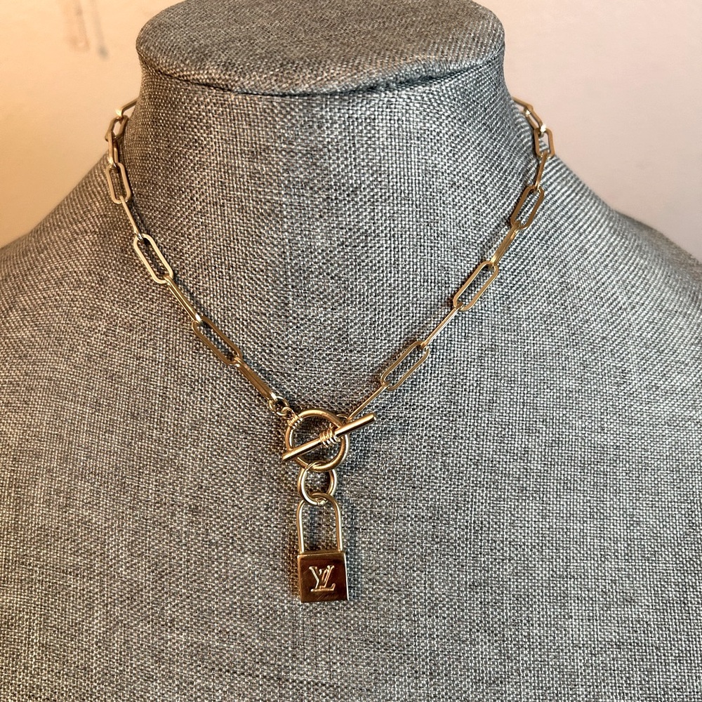 Authentic Louis Vuitton brass lock charm 16" unbranded paperclip toggle chain